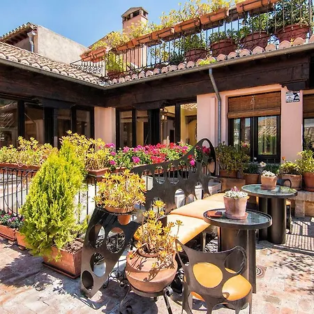 فندق Casa Horno Del Oro 3*