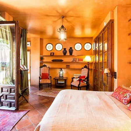 Casa Horno Del Oro فندق 3*